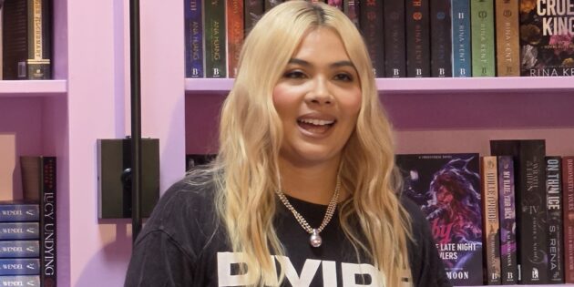 #SPOTTED: HAYLEY KIYOKO IN TORONTO FOR “GIRLS LIKE GIRLS”