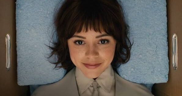 #FIRSTLOOK: “KLARA AND THE SUN” NEW “INSTANT CONNECTION” FEATURETTE